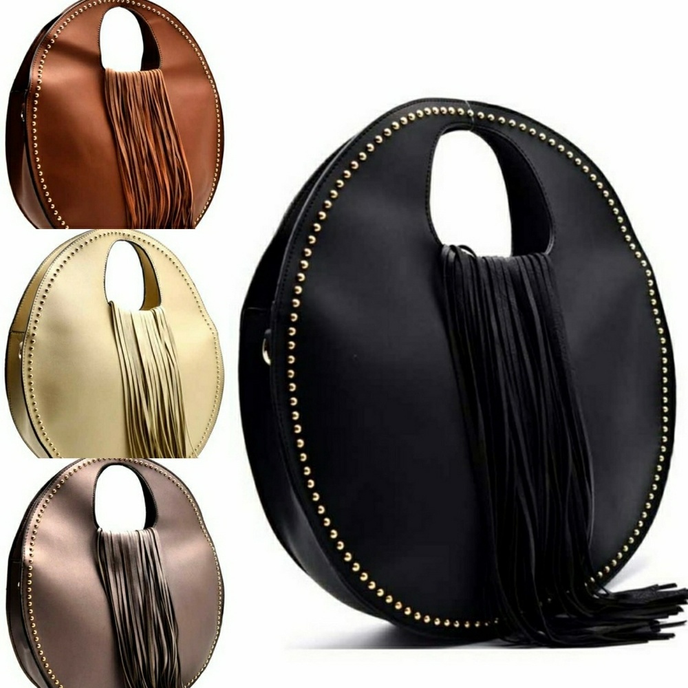 Round Handbag w/tassle accent