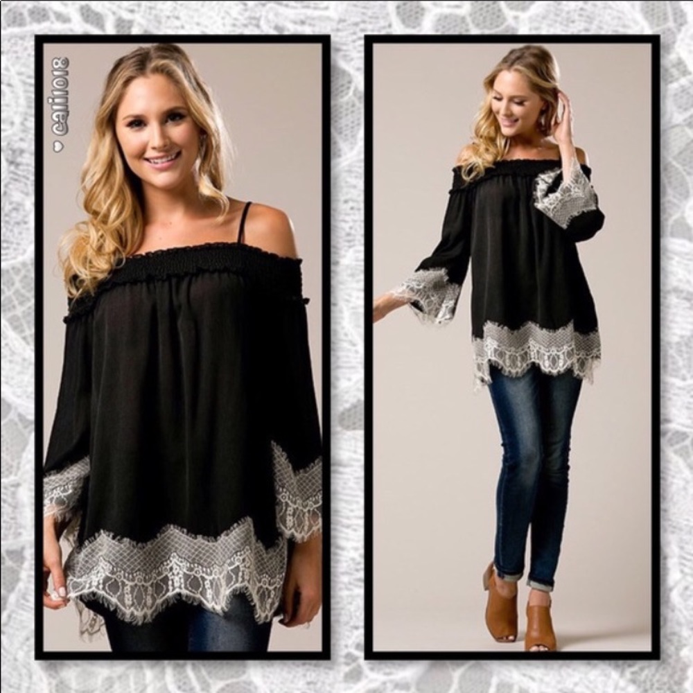 🌟Boho black and lace off the shoulders top🌟