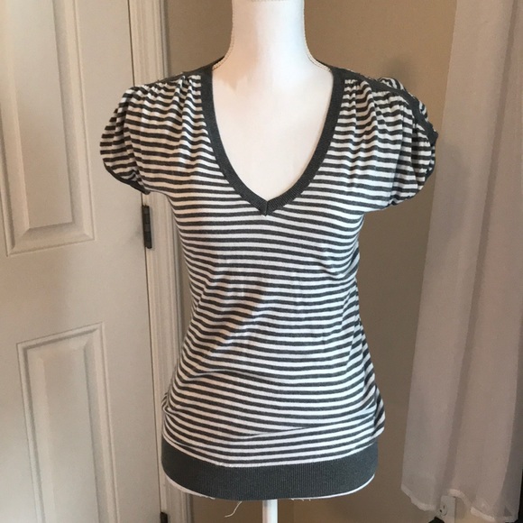 Gray and white striped sweater short sleeve top - Picture 1 of 7