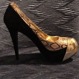 Sz 10 black, metallic, & snake skin heels.