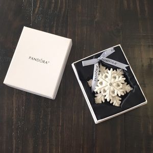 Pandora 2015 Limited Edition Snowflake Ornament