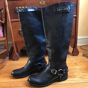 FRYE Jenna Chain Boots