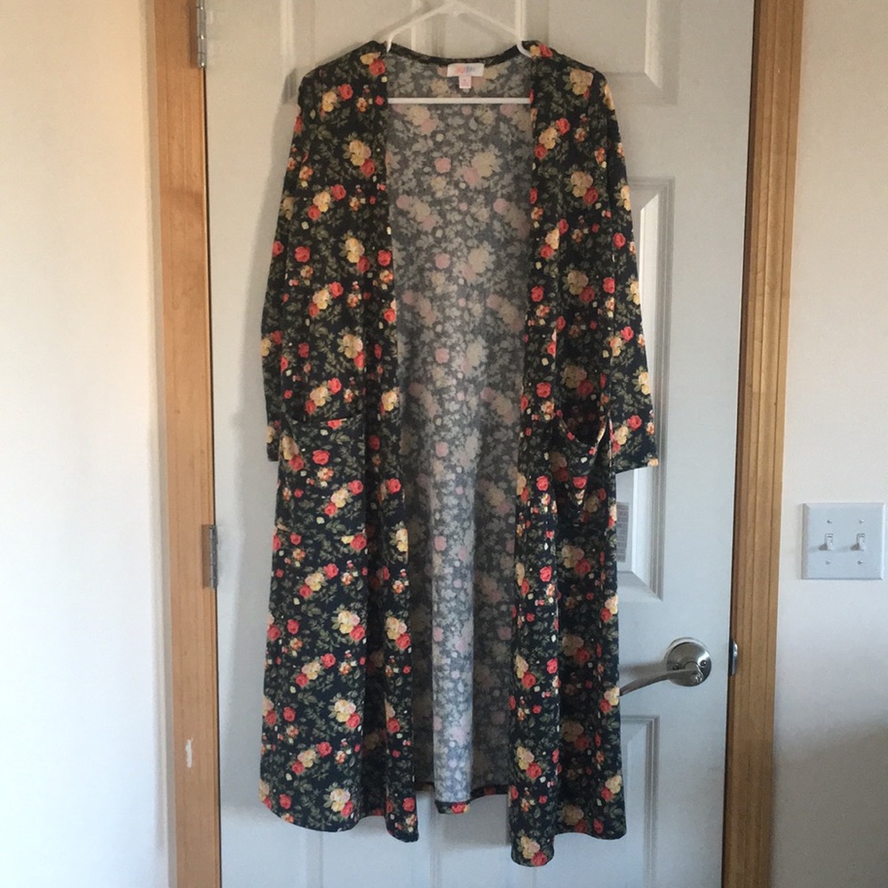 Lularoe Floral Sarah Small