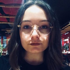 Meet your Posher, Alicia