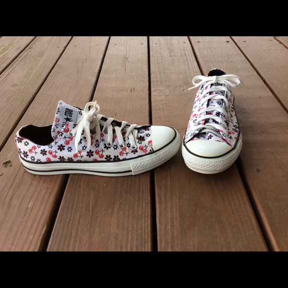 converse cherry print