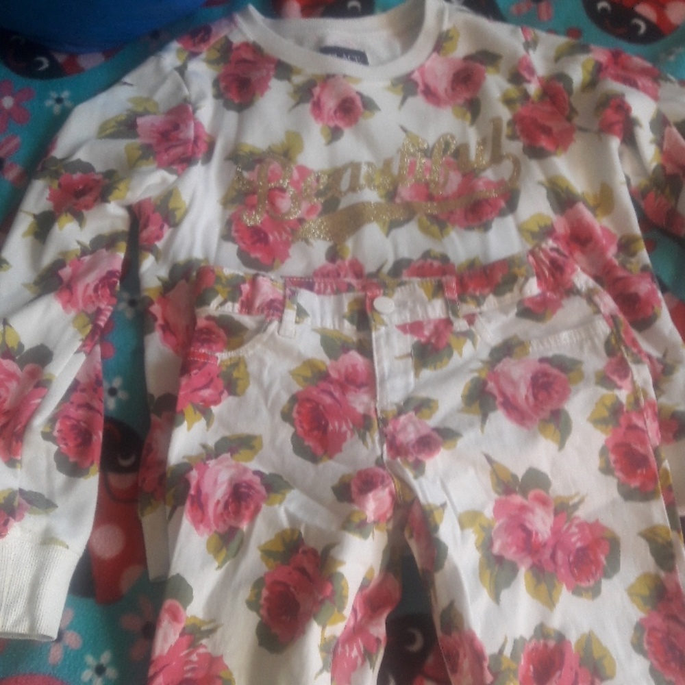 Flower pants and shirt