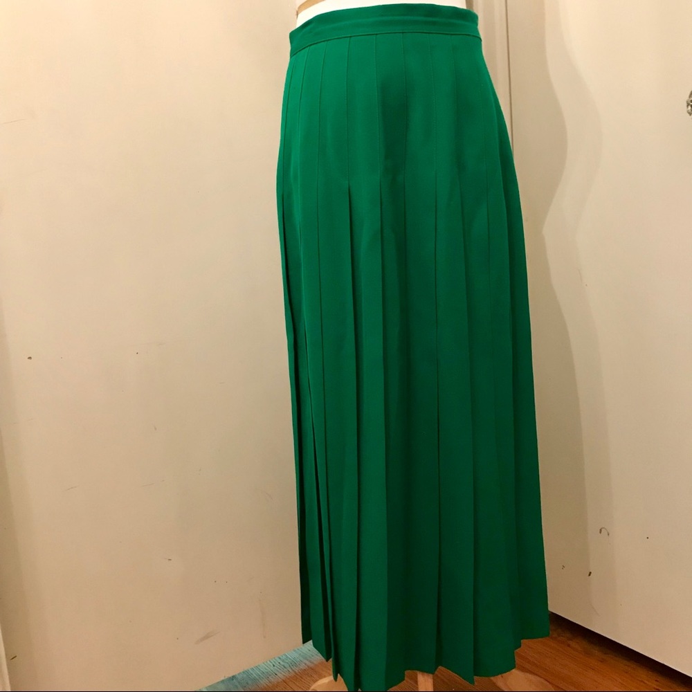 Vintage Pleated Green Skirt