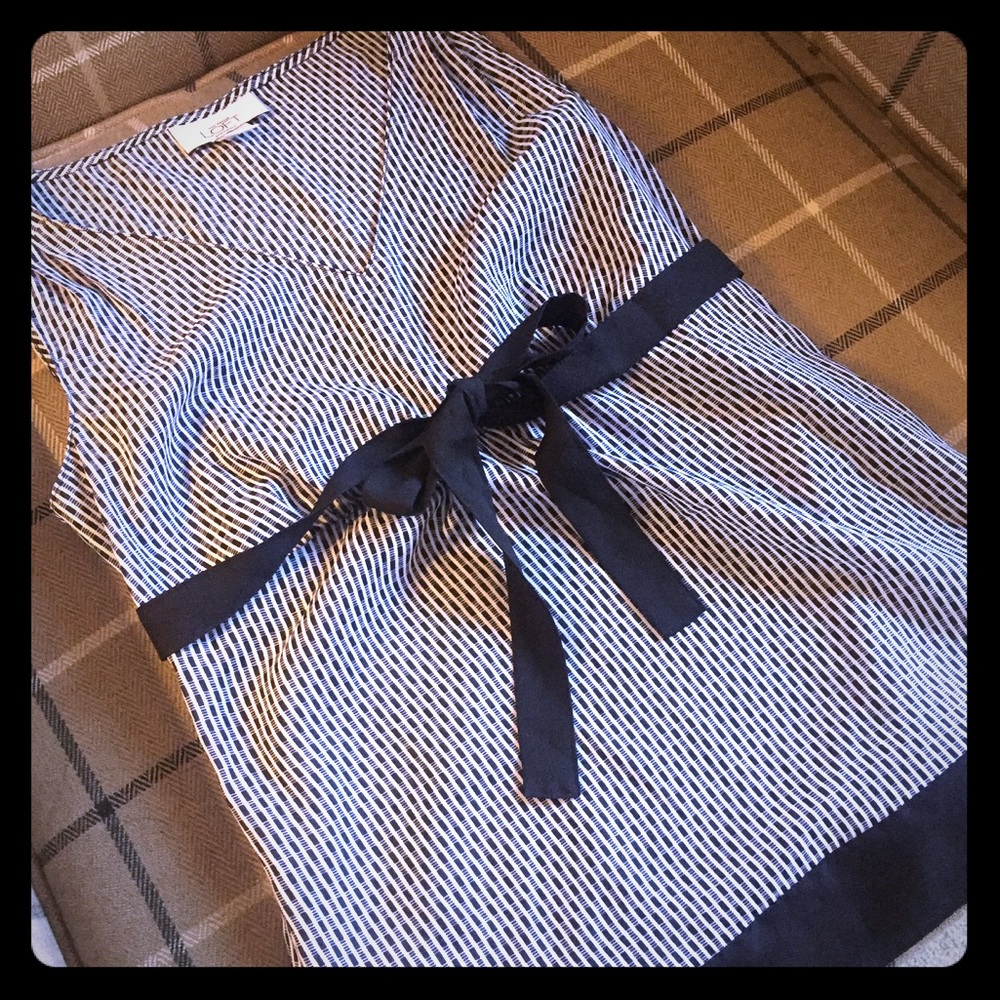 Loft black sleeveless dress shirt. 00P