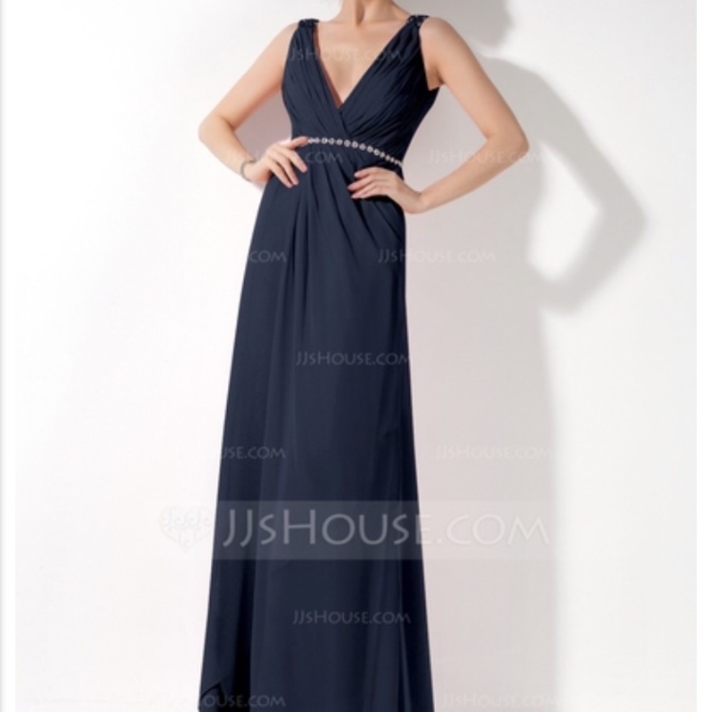 Chiffon bridesmaid dress. - Picture 1 of 4
