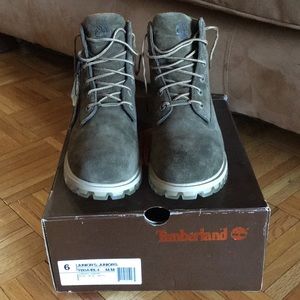 LIMITED EDITION timberlands