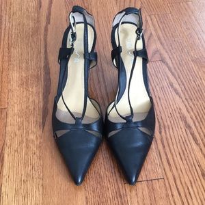 UNISA black pointed heels