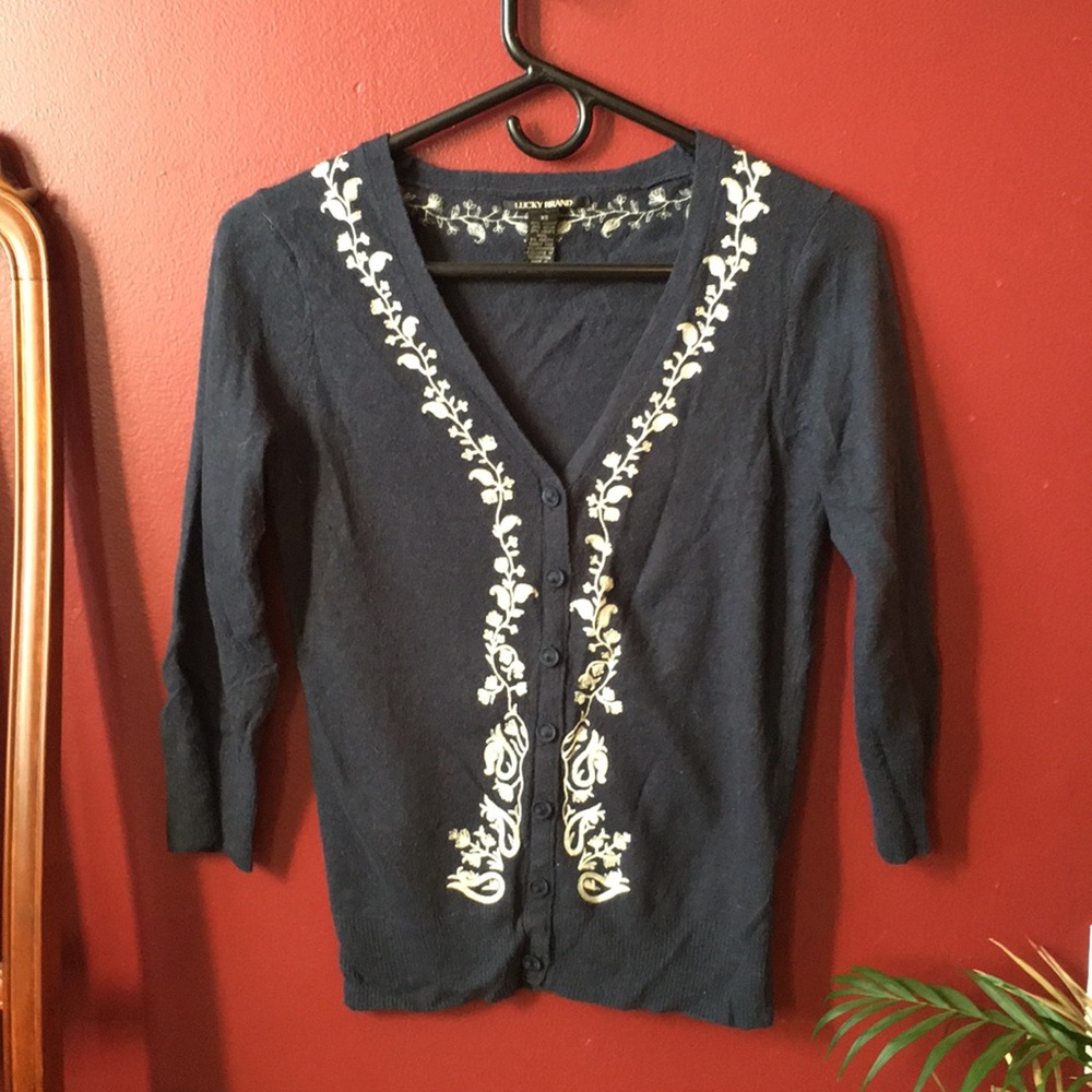 Beautiful Lucky Brand Sweater