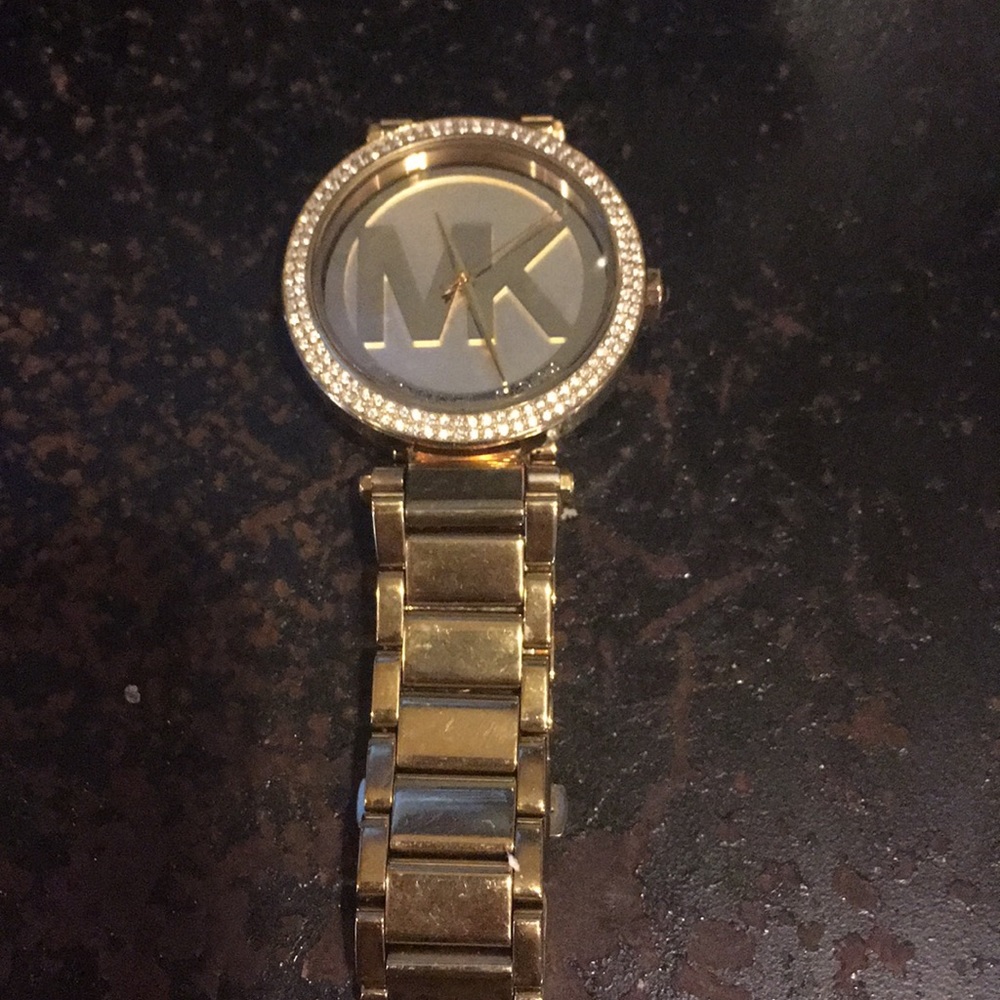 Michael kors gold watch