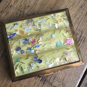 Vintage Lucite Confetti Compact