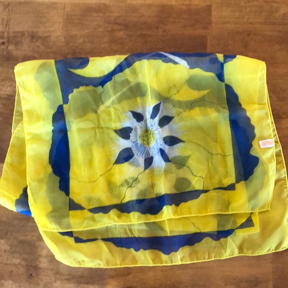 Accessories - EUC Vintage 1950s Vinal Scarf Yellow and Navy