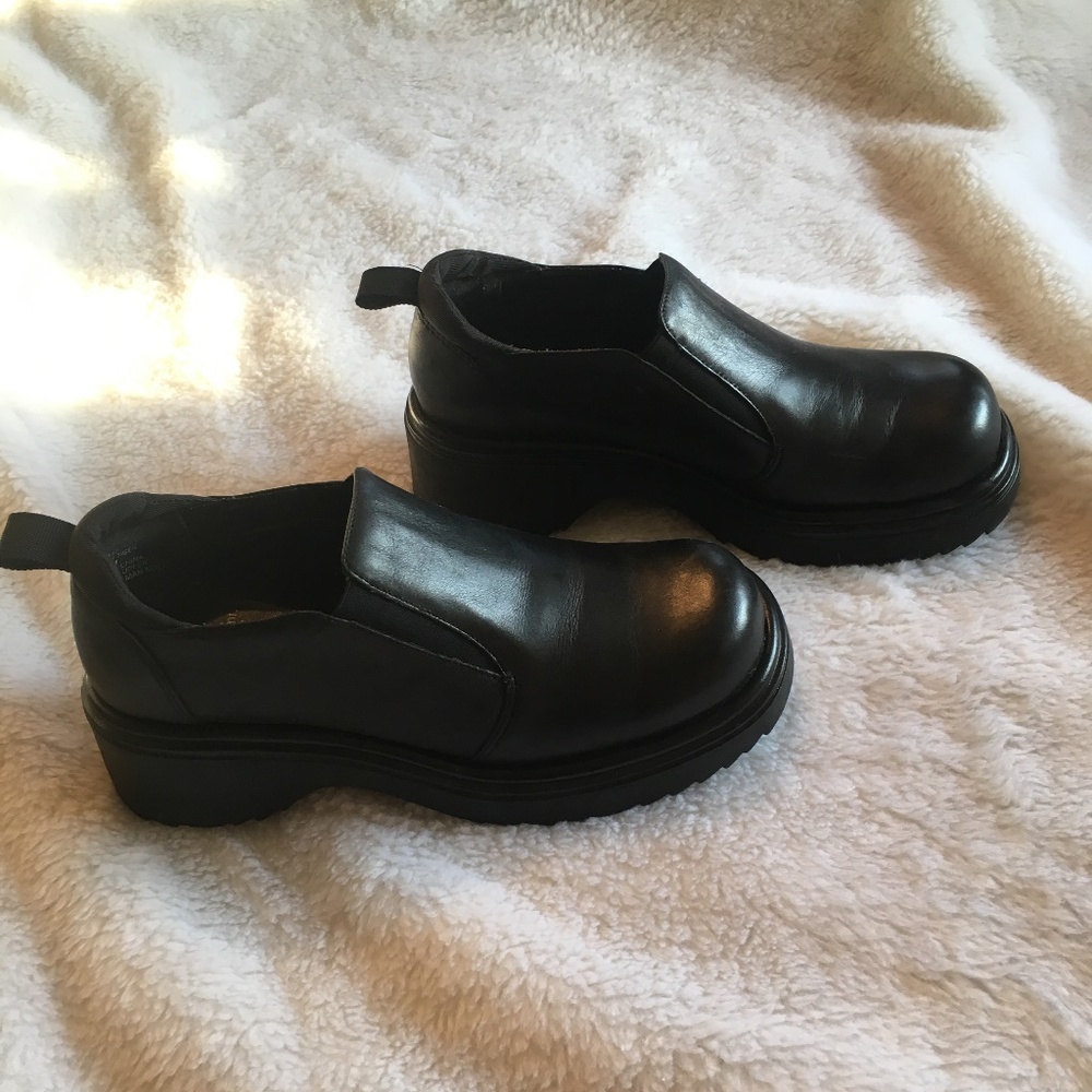 White Mountain Shoes in Good condition SZ 8