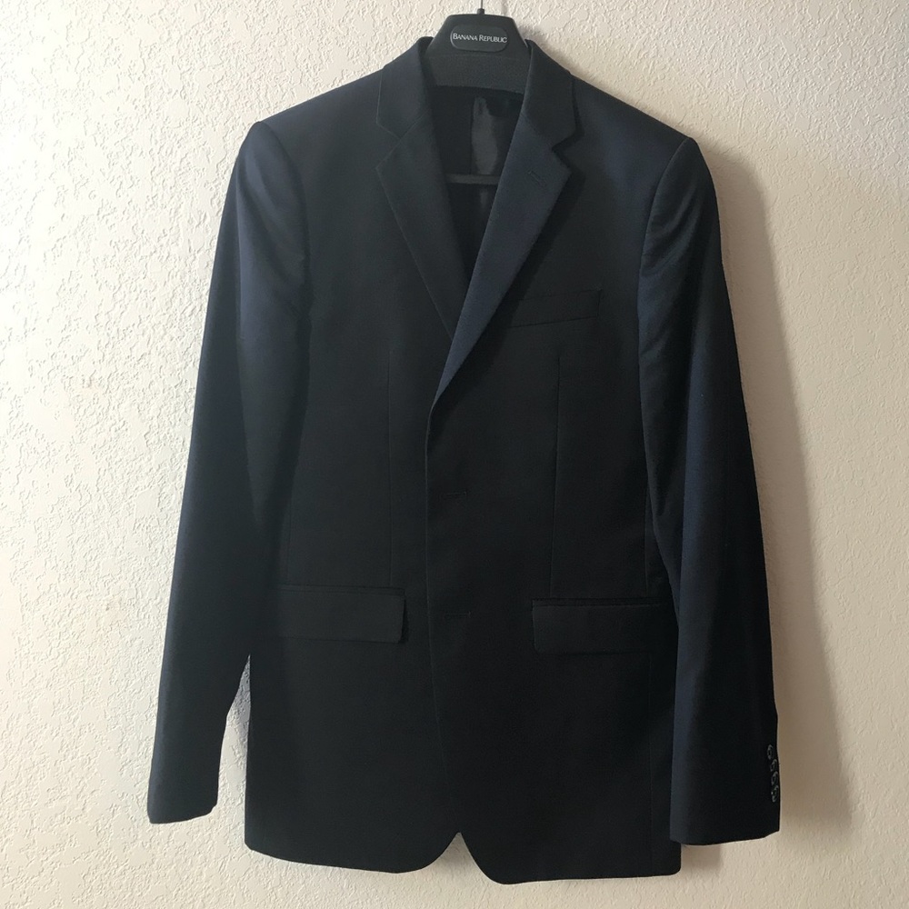 Men’s Banana Republic Black suit