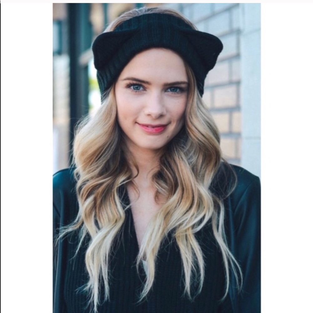 🦄 Last One HP 🦄 Black Kitty Ear Warmer