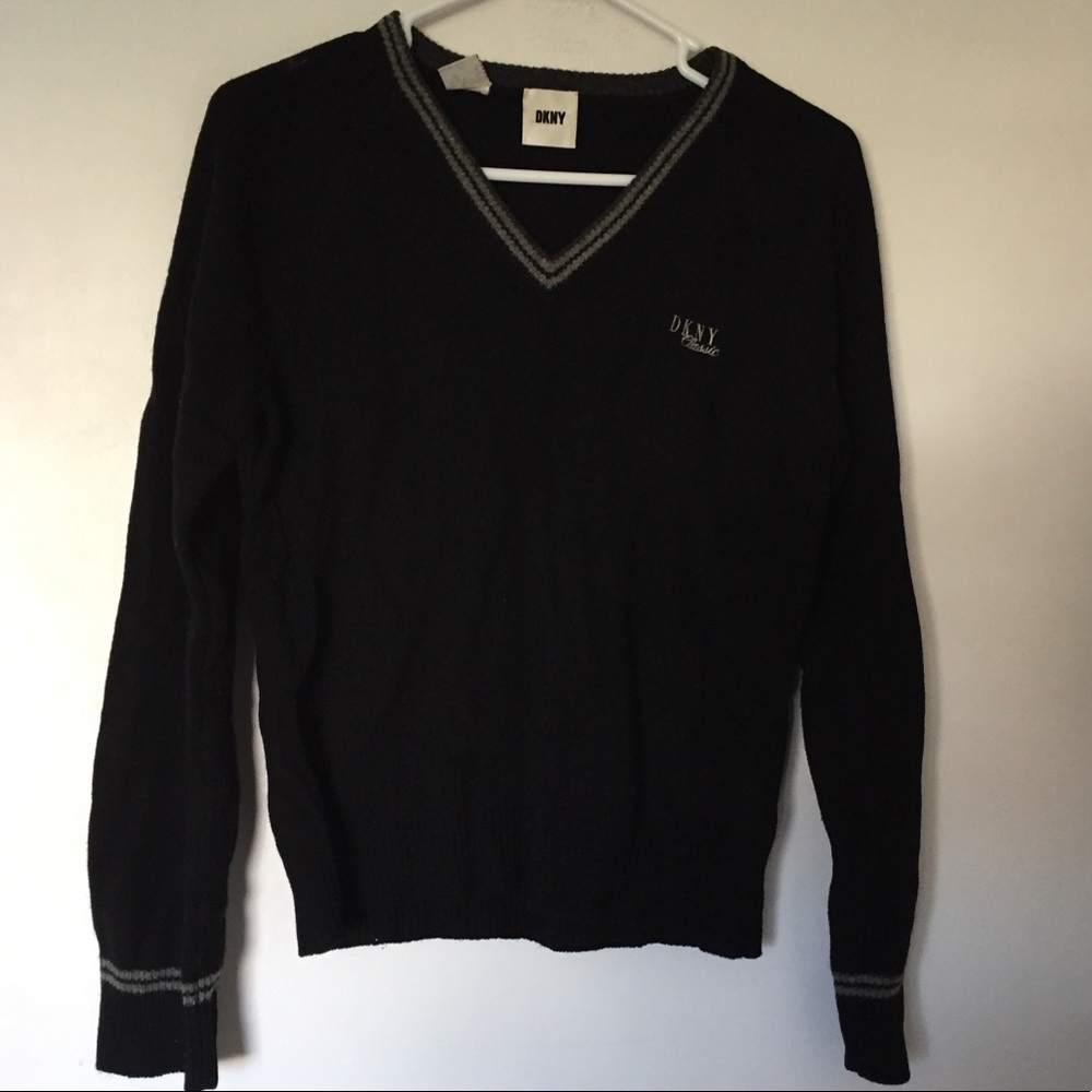 DKNY Classic vintage 100% lambswool sweater S