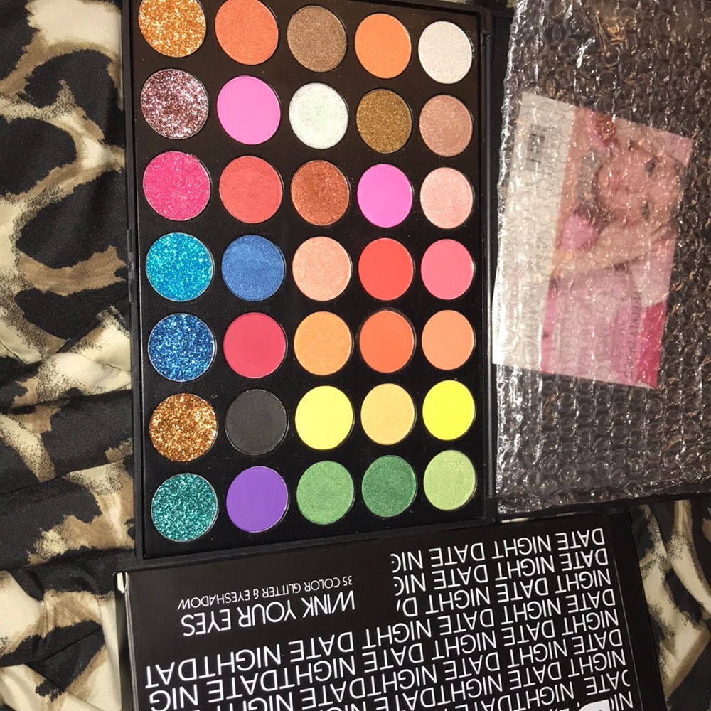 Makeup pallet