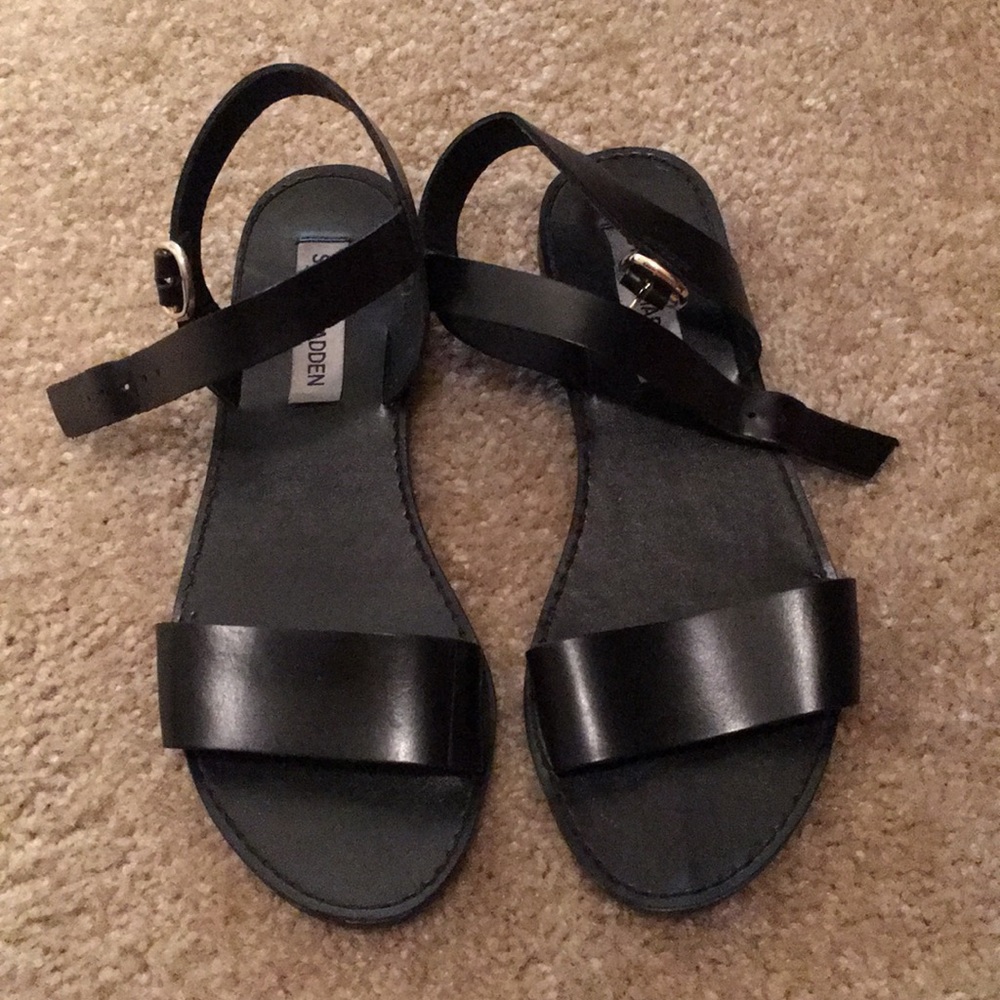 Steve Madden Black Sandals