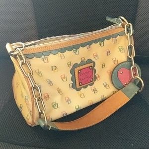 2/$20 Vintage Dooney & Bourke Small Barrel Purse
