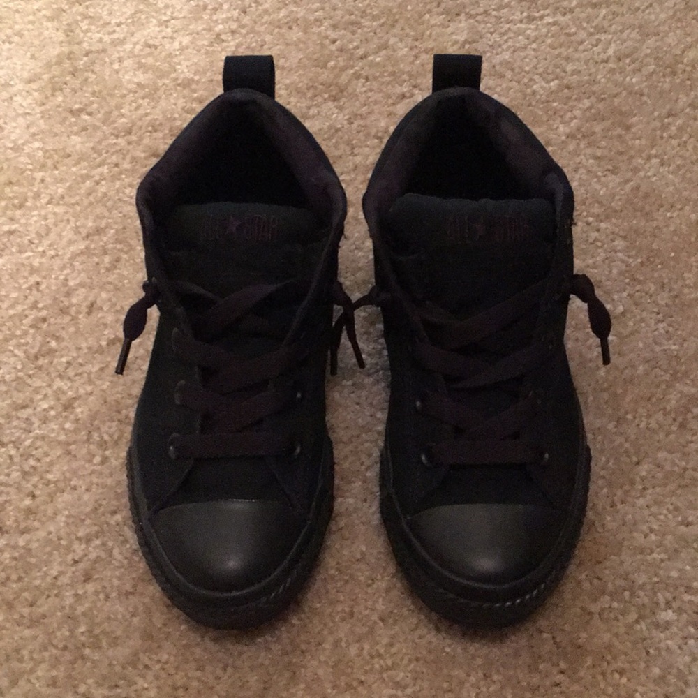 Black converse