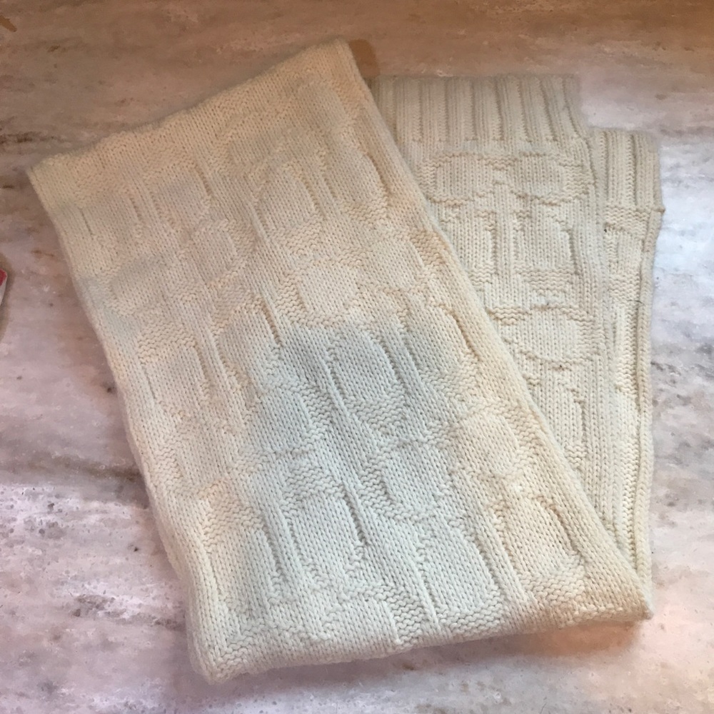 Coach scarf | *OBO*