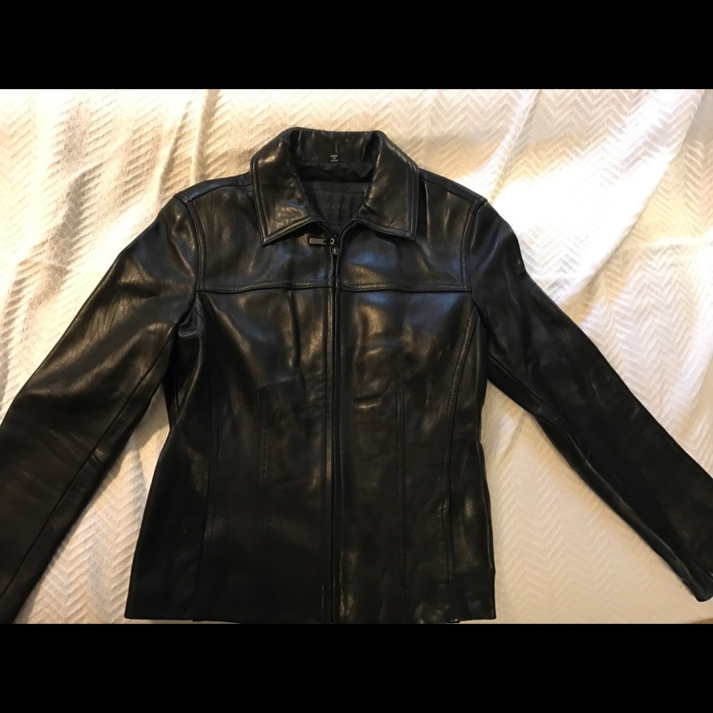 Women's genuine leather jacket
