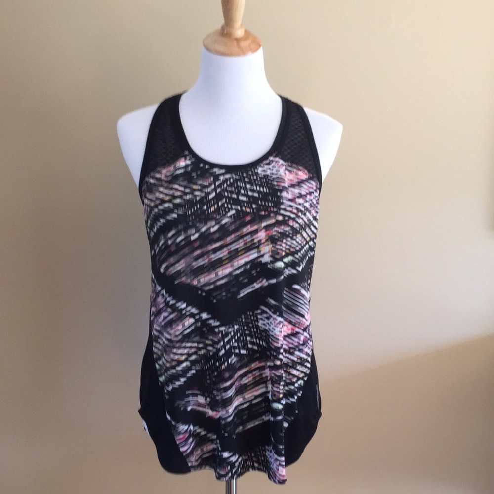 Reebok fitness top