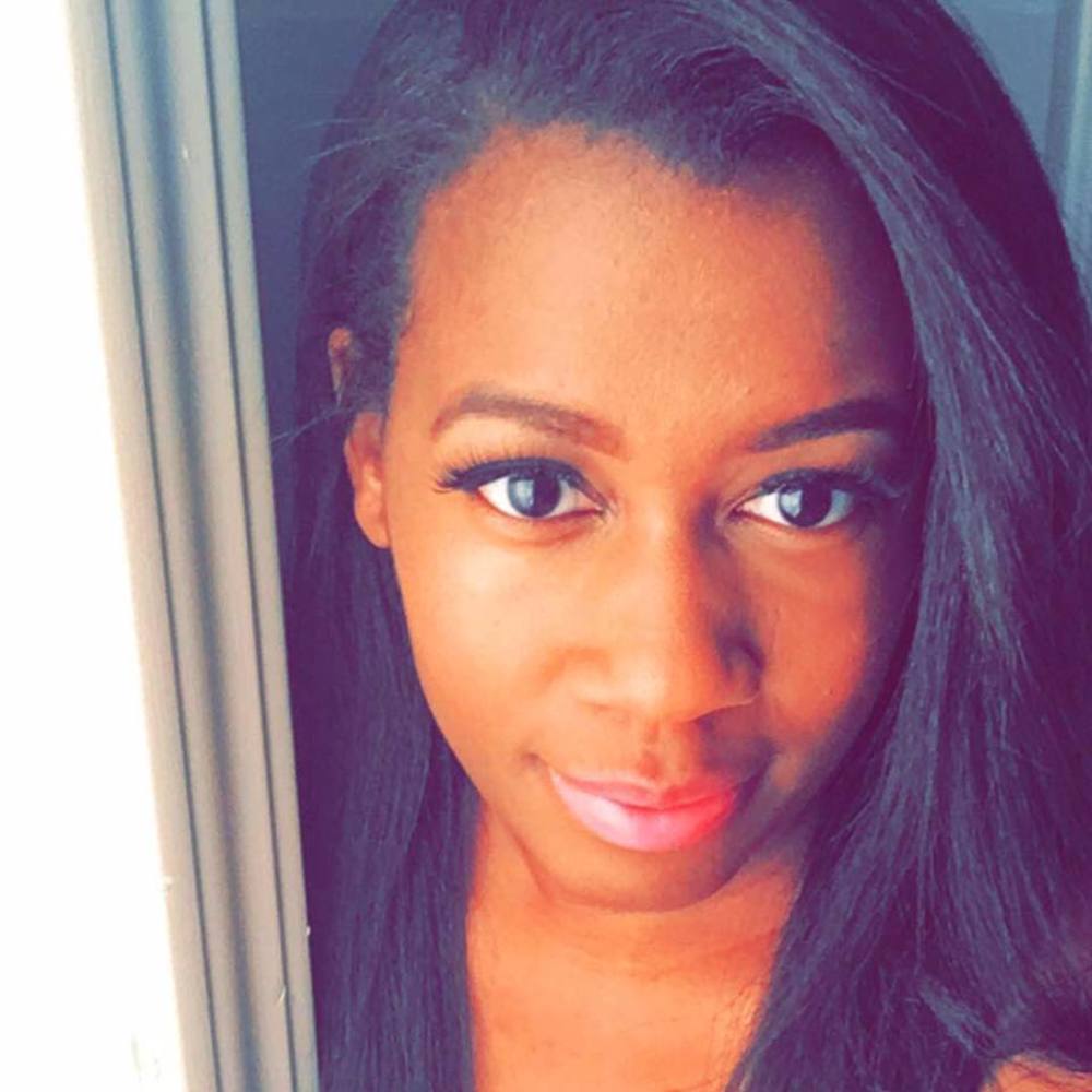 Meet your Posher, Carla