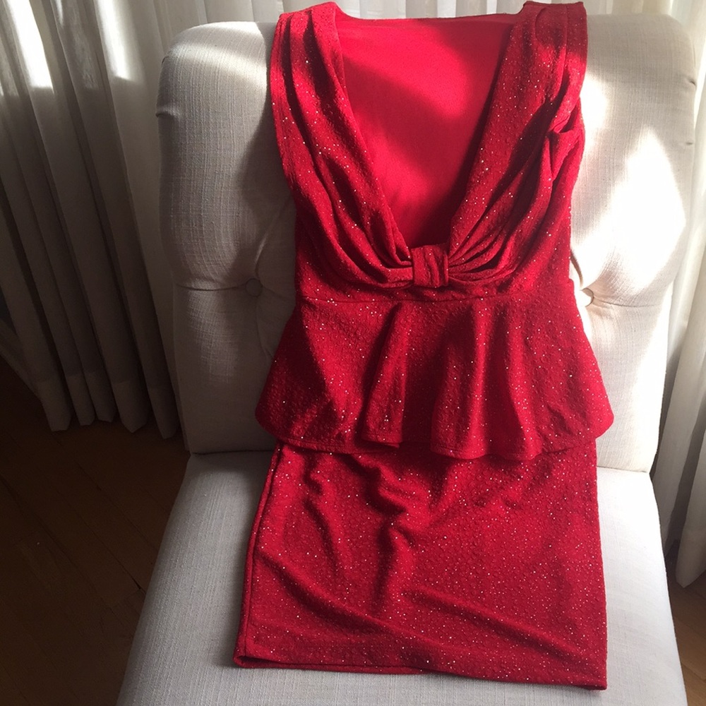 NWT Holiday Body Con Peplum Dress