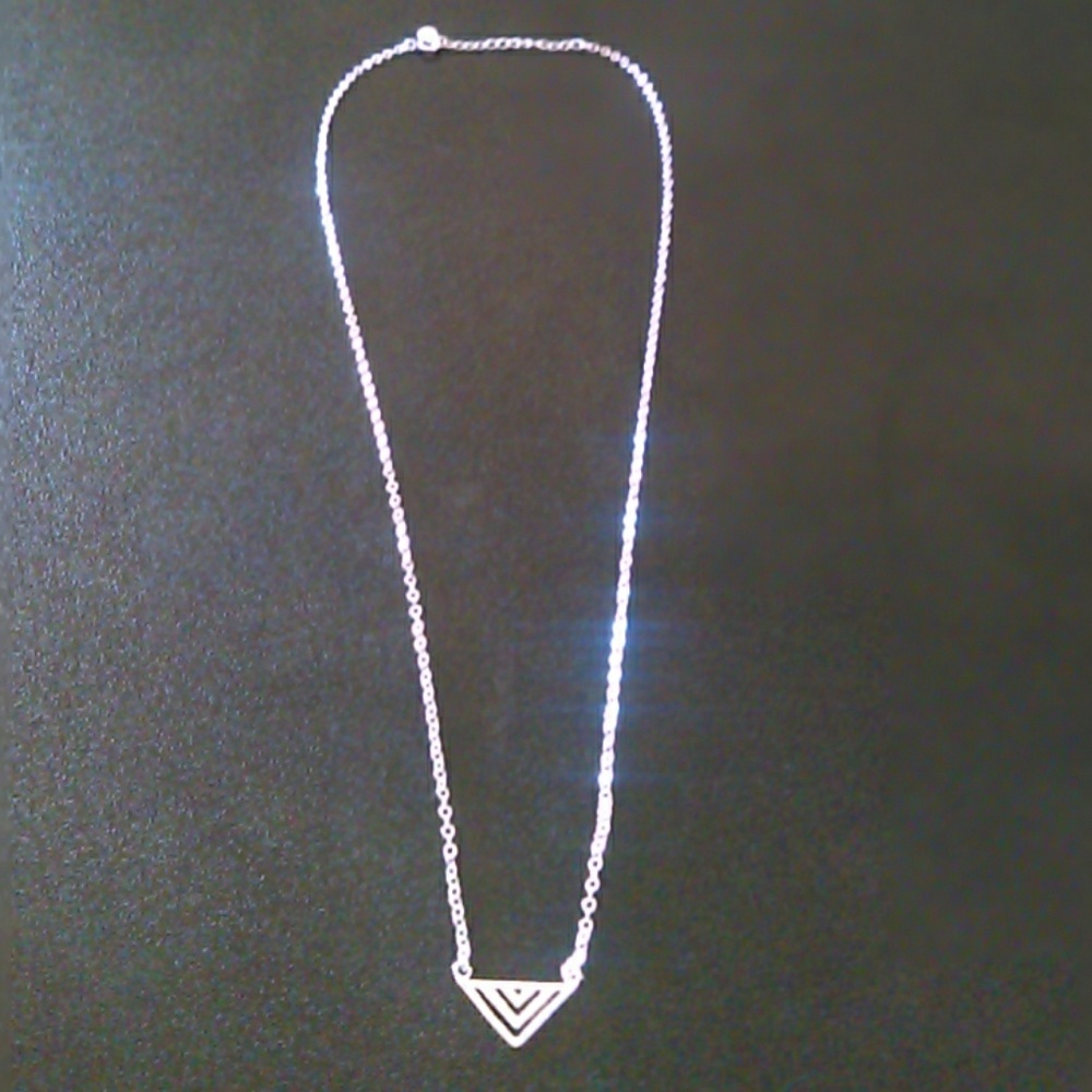 NEW NEVER WORN Sterling Silver Neclace