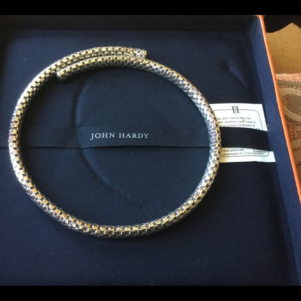 Authentic John Hardy 💯  Dot Collection Motif