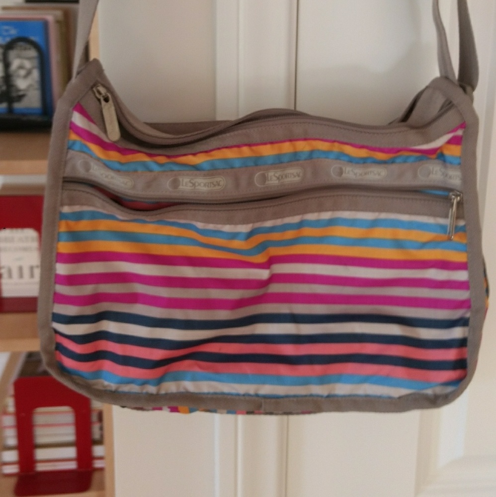 Le Sportsac bag