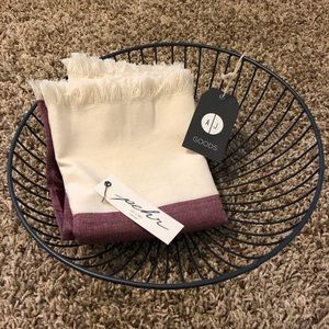 Gunmetal Fruit Bowl/Pehr Table Runner Set