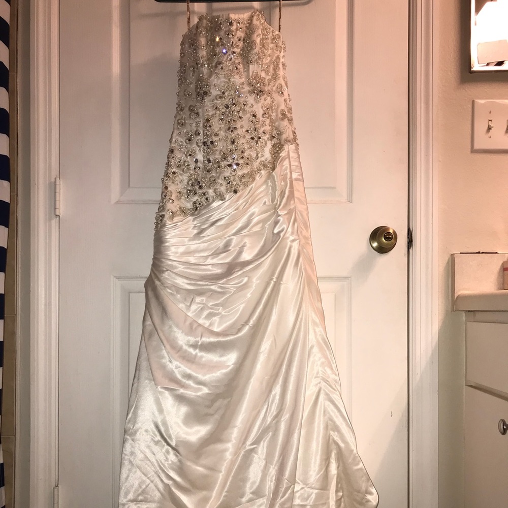 Maggie Sottero Lucinda size 4 Wedding Dress