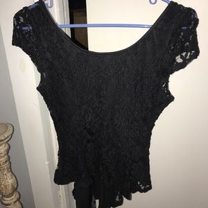 Women’s short sleeve lace top