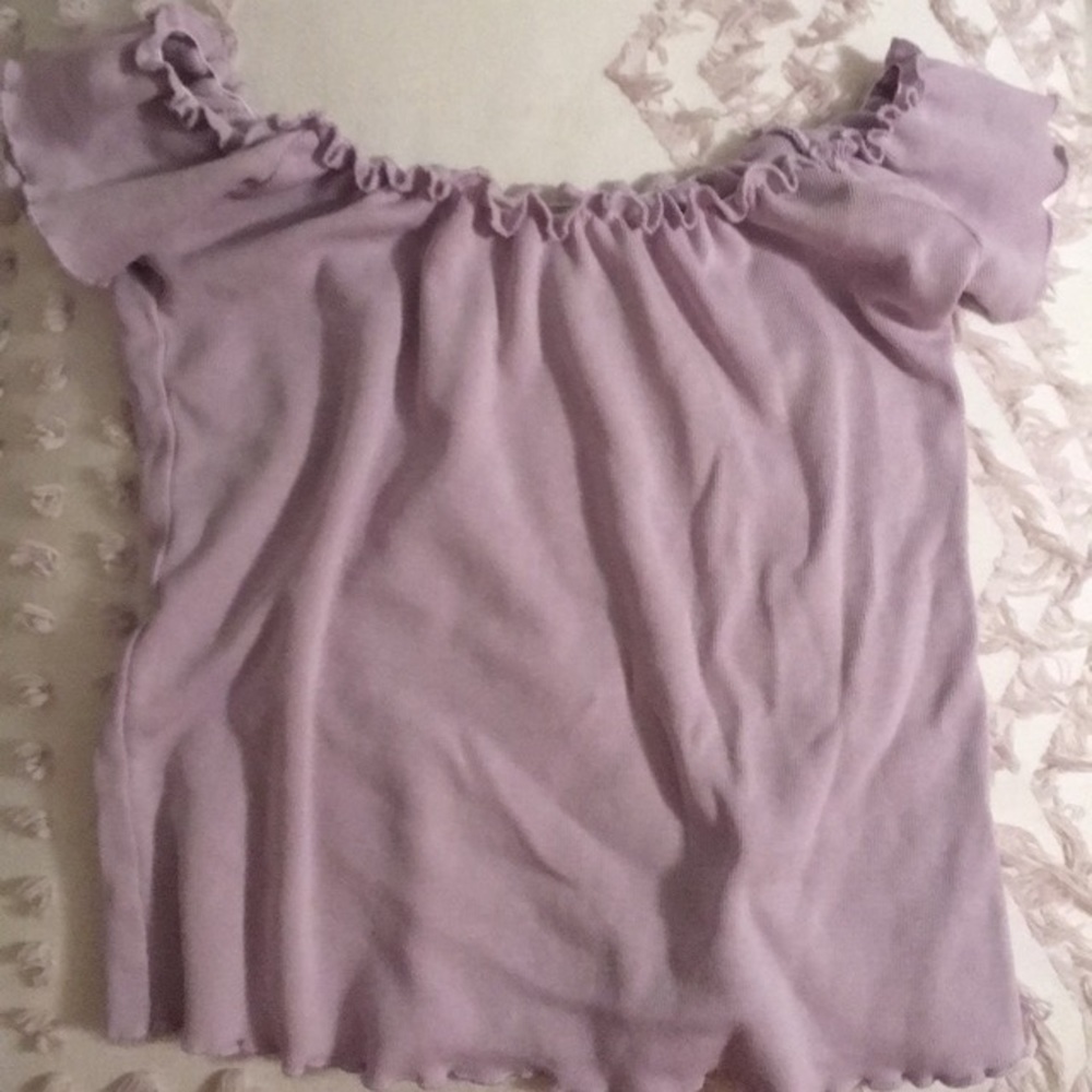 Brandy Melville ruffle crop