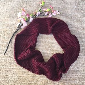 Chunky Maroon Infinity Scarf