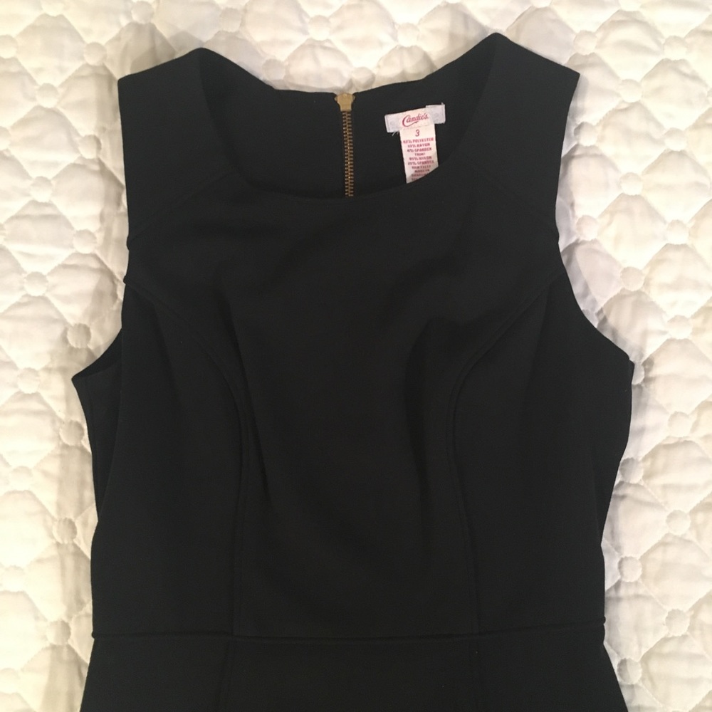Perfect little black dress!