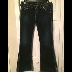 Silver frances 22. 32x33. Like new