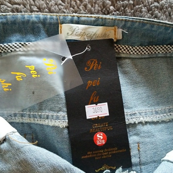Patch denim capri - Picture 3 of 3
