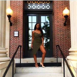 PrettyLittleThing Lauriell dress