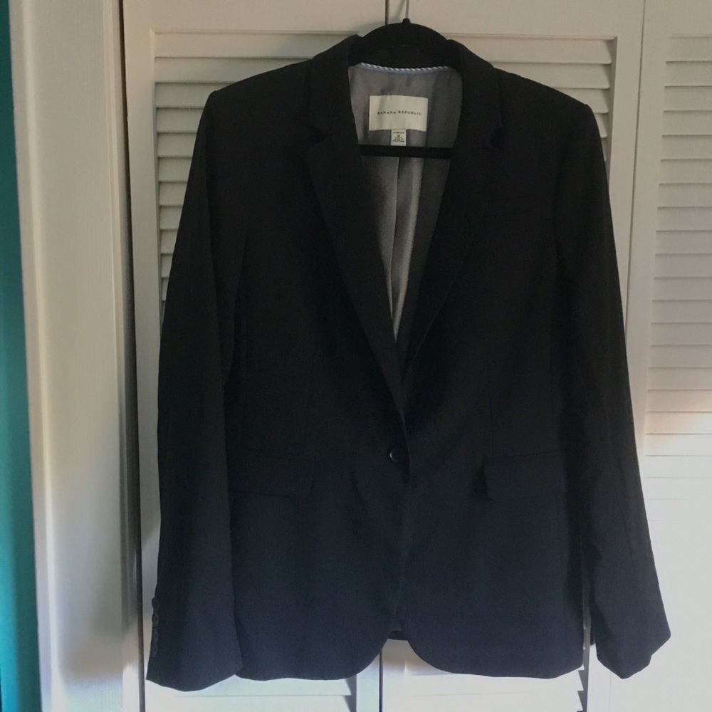 ❌[SOLD]❌ ONLY WORN ONCE - Banana Republic women’s blazer