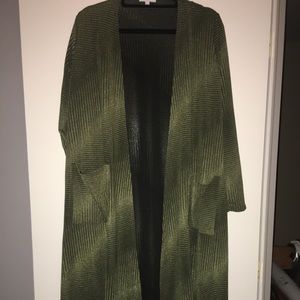Large Lularoe Sarah!
