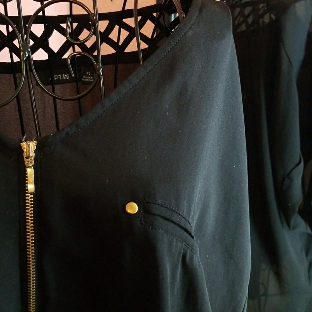 Apt 9 blouse NWOT