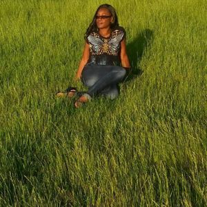 Meet your Posher, Ebony