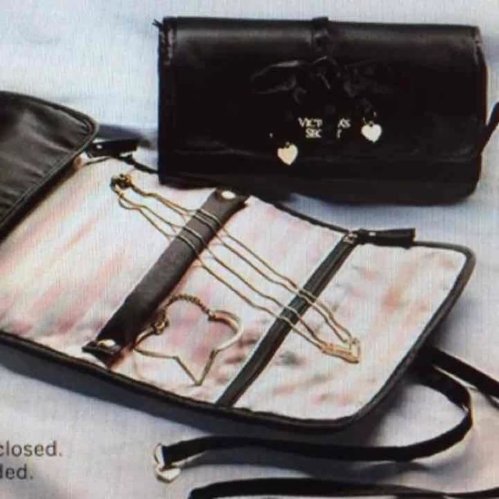 Victoria’s Secret Jewelry travel bag