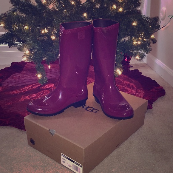 UGG Shoes - NIB Purple Tall Ugg Rainboots